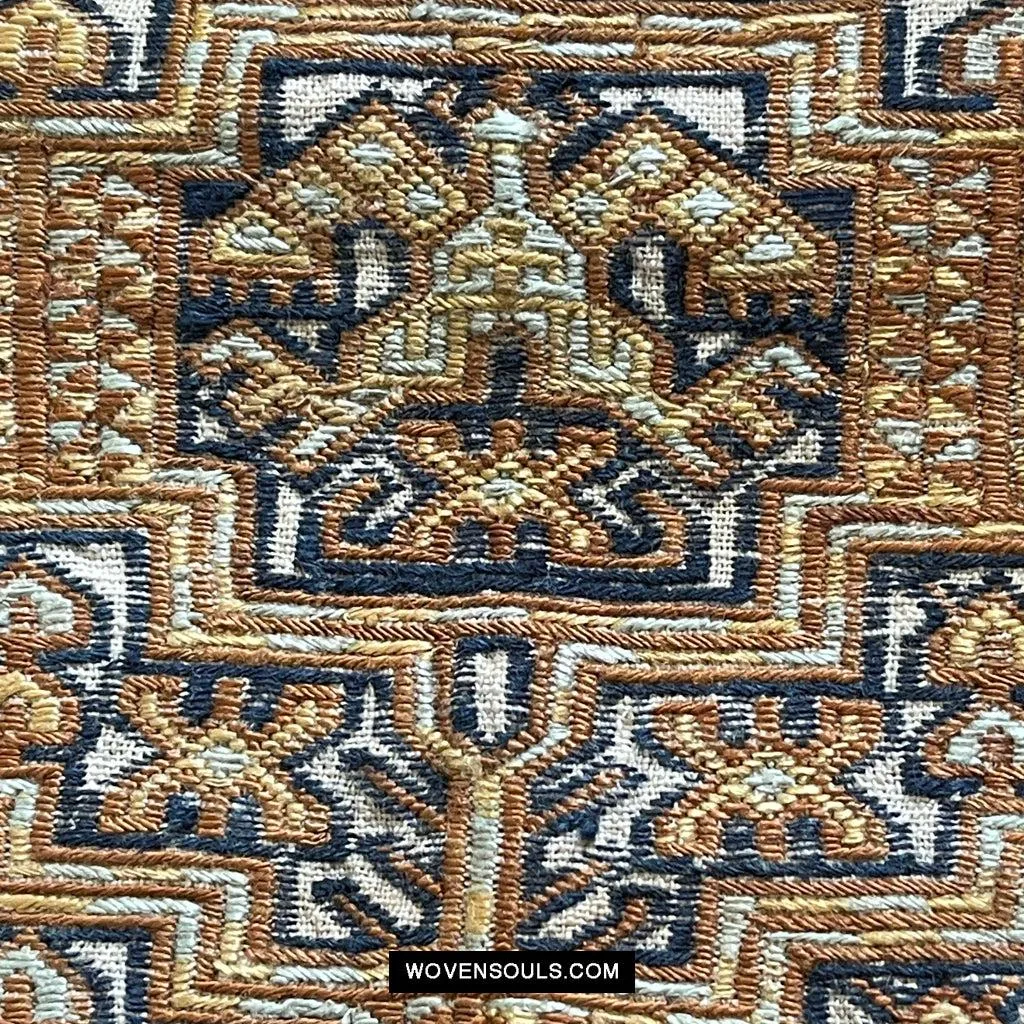 1617 Museum-Quality Old Chinese Hainan Ethnic Minority Woven Tunic