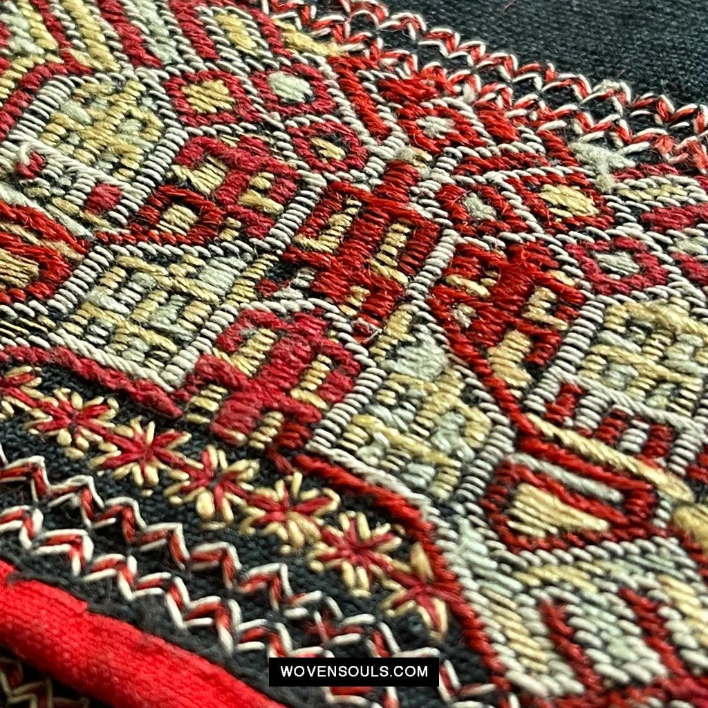 1617 Museum-Quality Old Chinese Hainan Ethnic Minority Woven Tunic