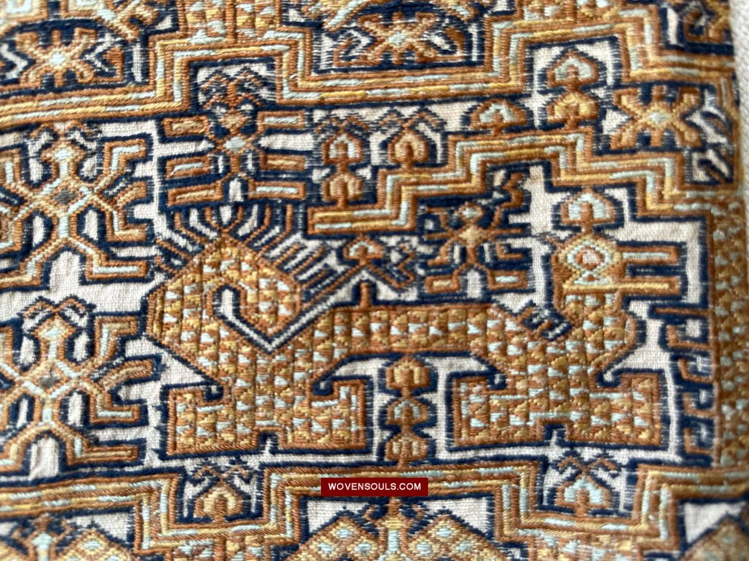 1617 Museum-Quality Old Chinese Hainan Ethnic Minority Woven Tunic