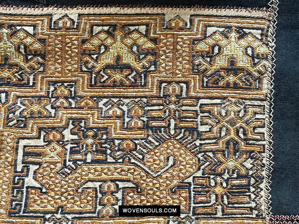 1617 Museum-Quality Old Chinese Hainan Ethnic Minority Woven Tunic
