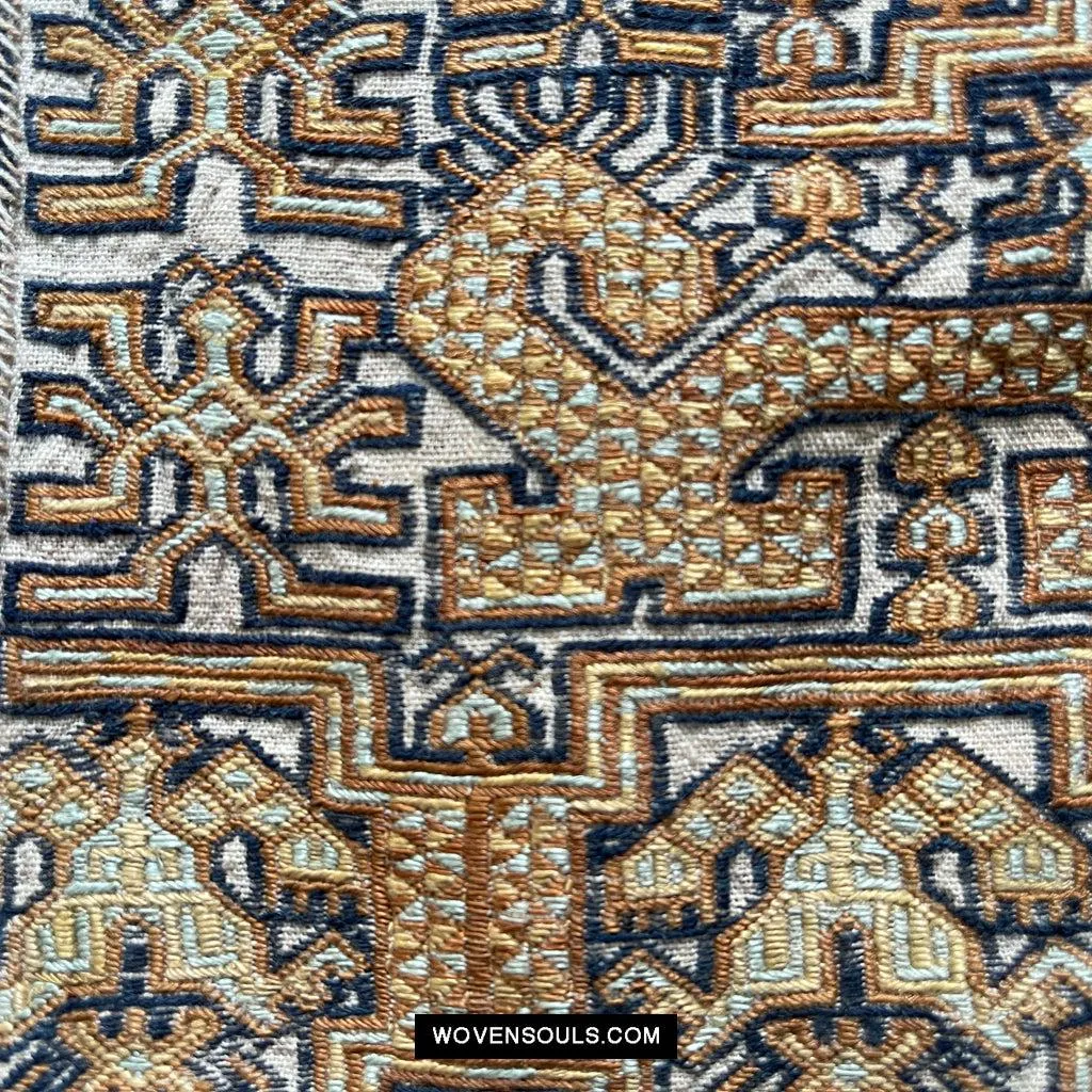 1617 Museum-Quality Old Chinese Hainan Ethnic Minority Woven Tunic
