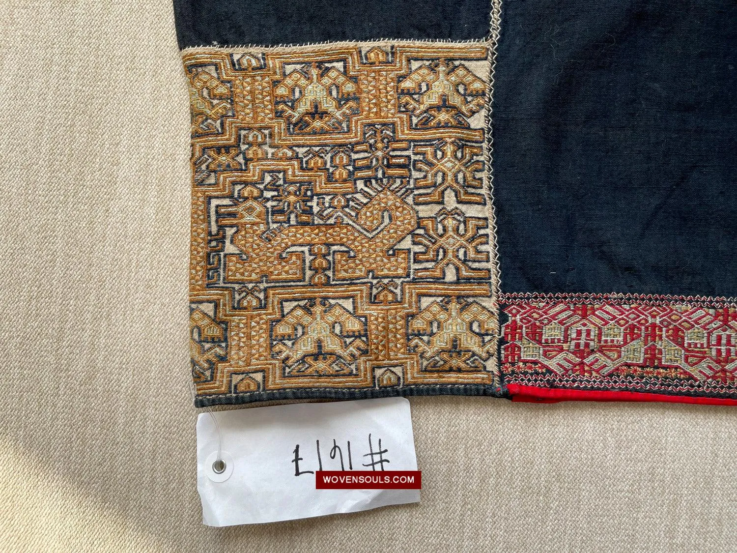 1617 Museum-Quality Old Chinese Hainan Ethnic Minority Woven Tunic