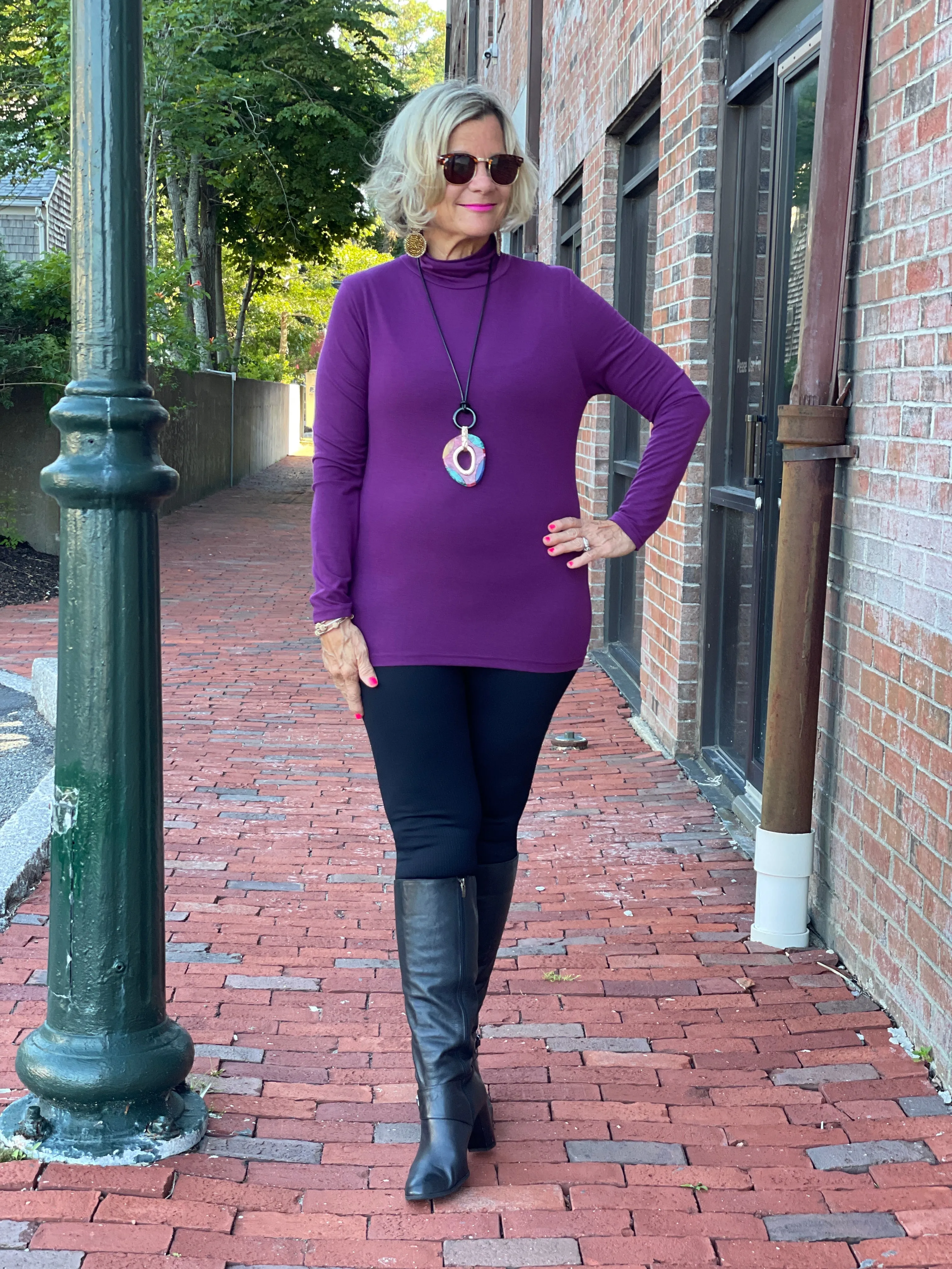 BASE LAYER EGGPLANT-PURPLE TOP