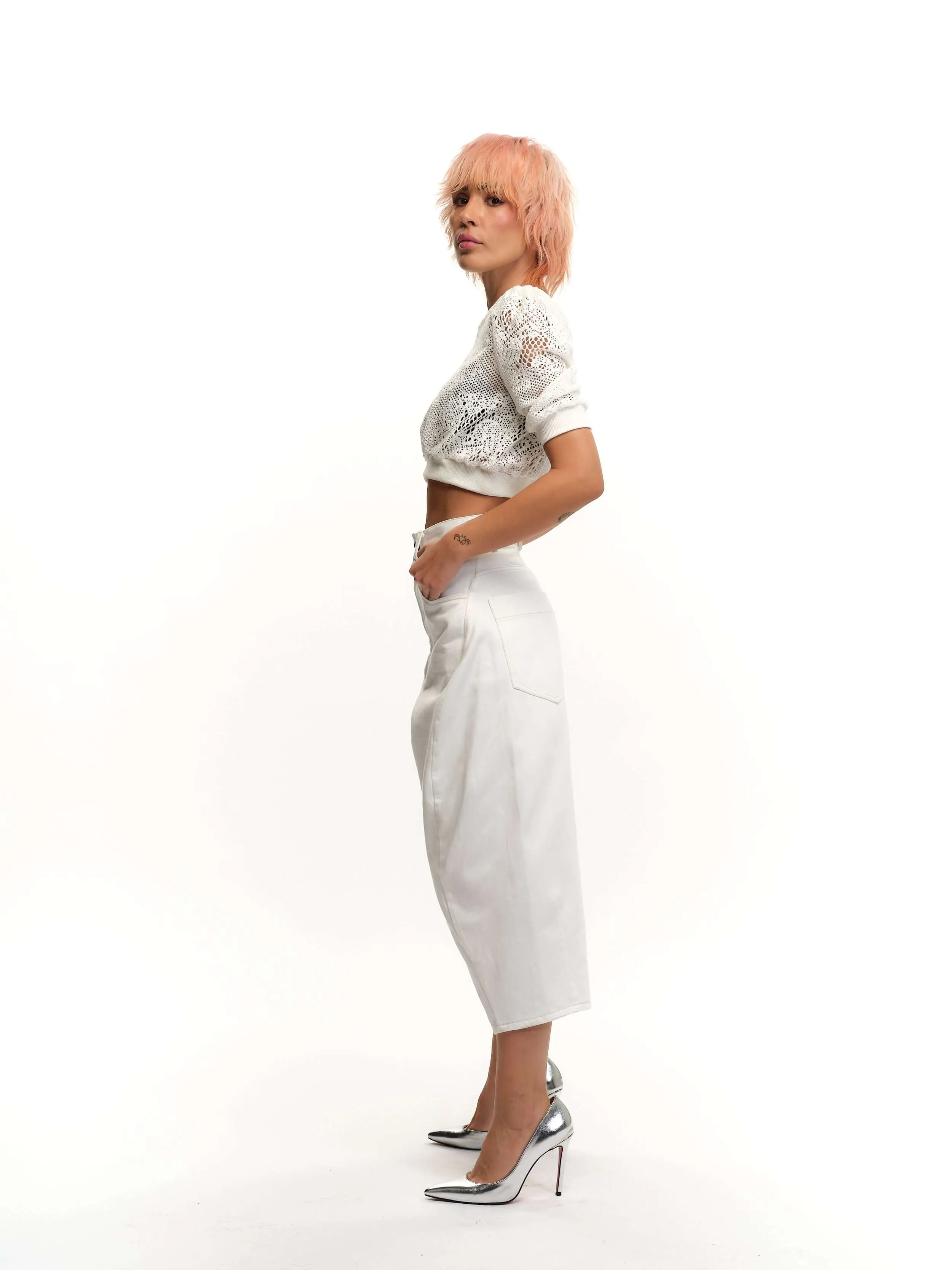 Cropped High-Waisted Balloon Jeans in White