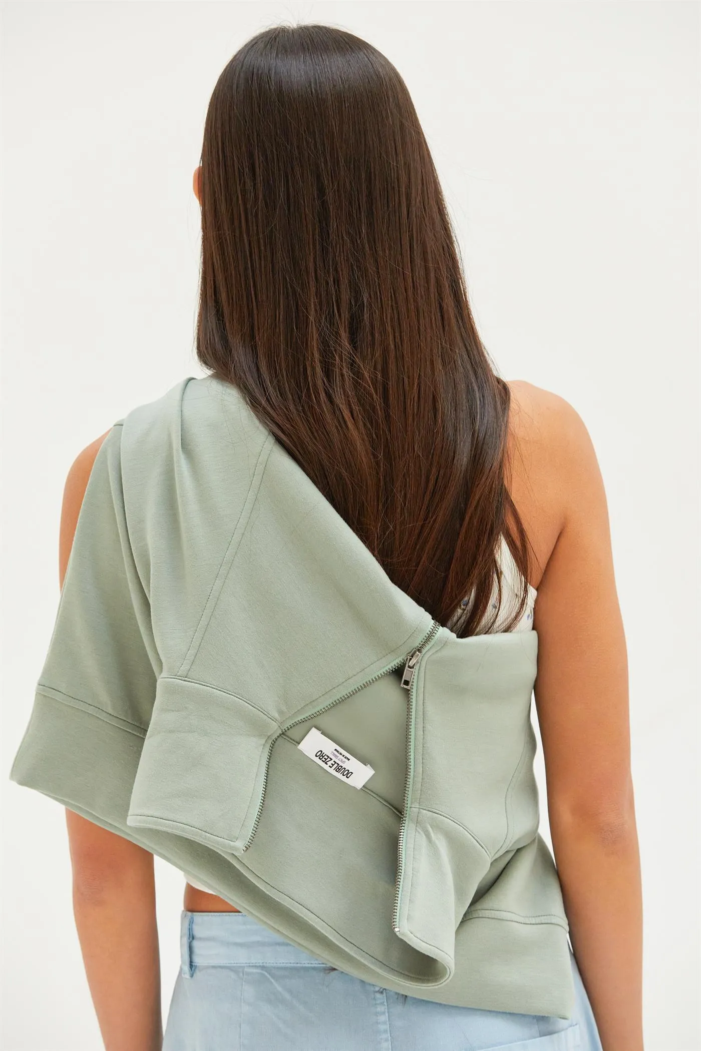 DZ25C724-High Neck Half Zip Pocket Sweatshirt