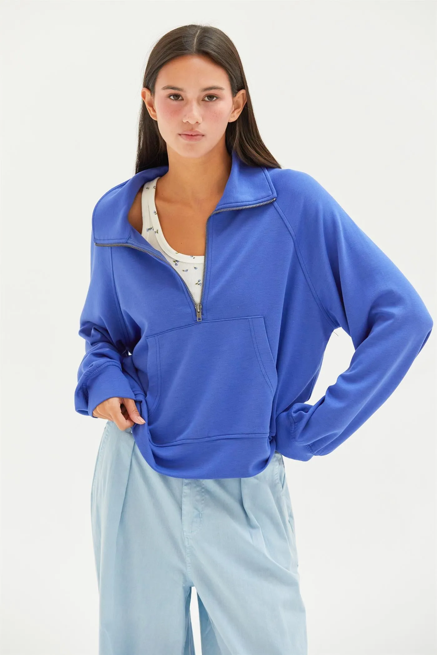DZ25C724-High Neck Half Zip Pocket Sweatshirt