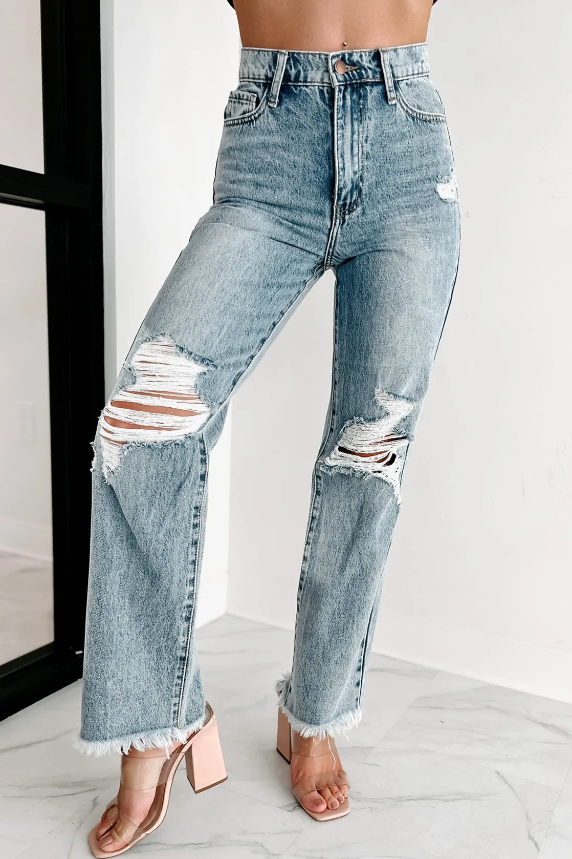 Holiday Steal- Get It Right 90's Wide Leg Distressed Jeans (Light)