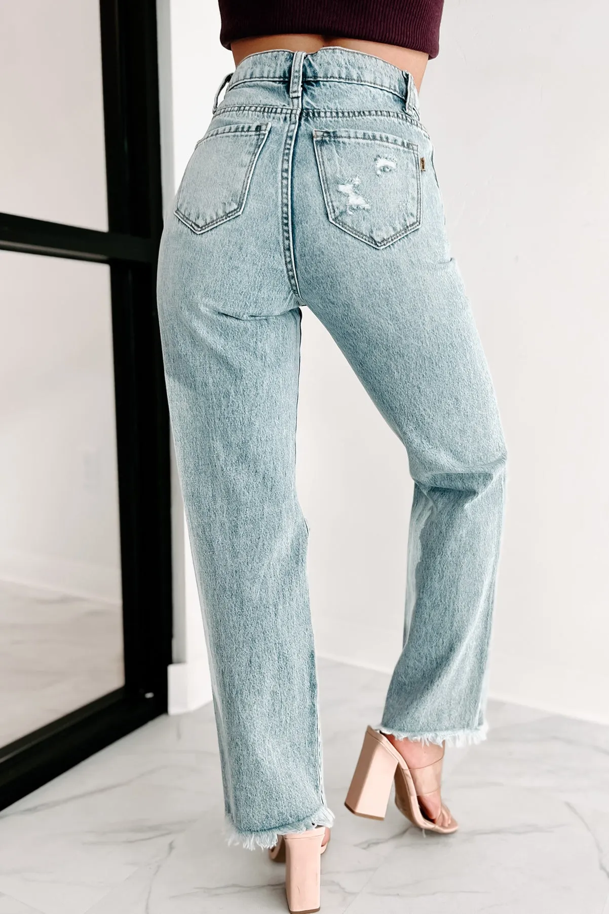 Holiday Steal- Get It Right 90's Wide Leg Distressed Jeans (Light)