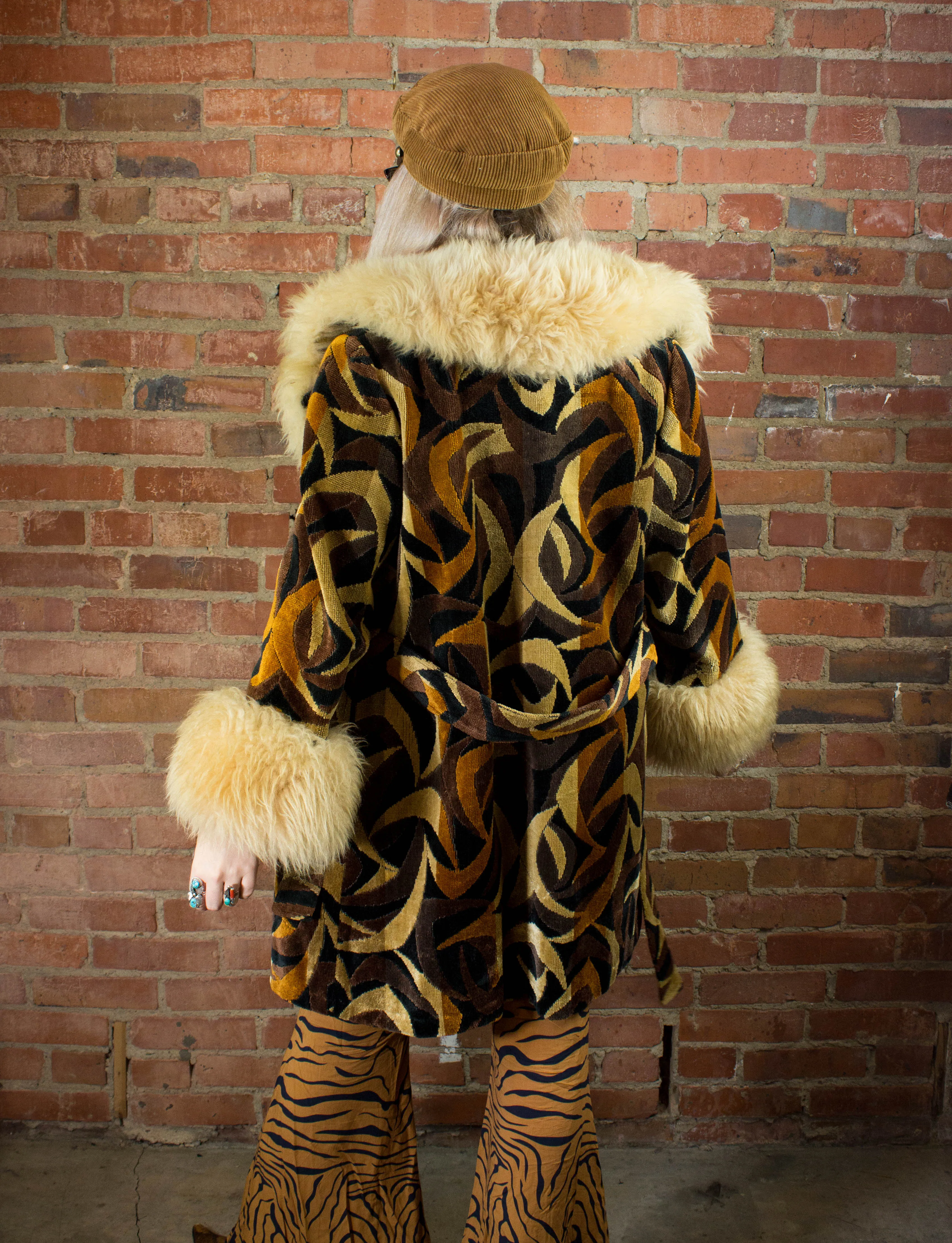 Vintage Women's 70s Penny Lane Patterned Faux Fur Coat Small